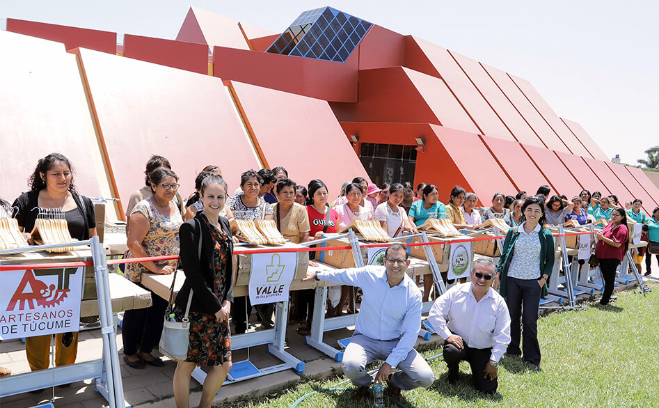 Tejiendo el empoderamiento económico de artesanas de algodón nativo de Tucume, Pacora y Morrope Provincia de Lambayeque.